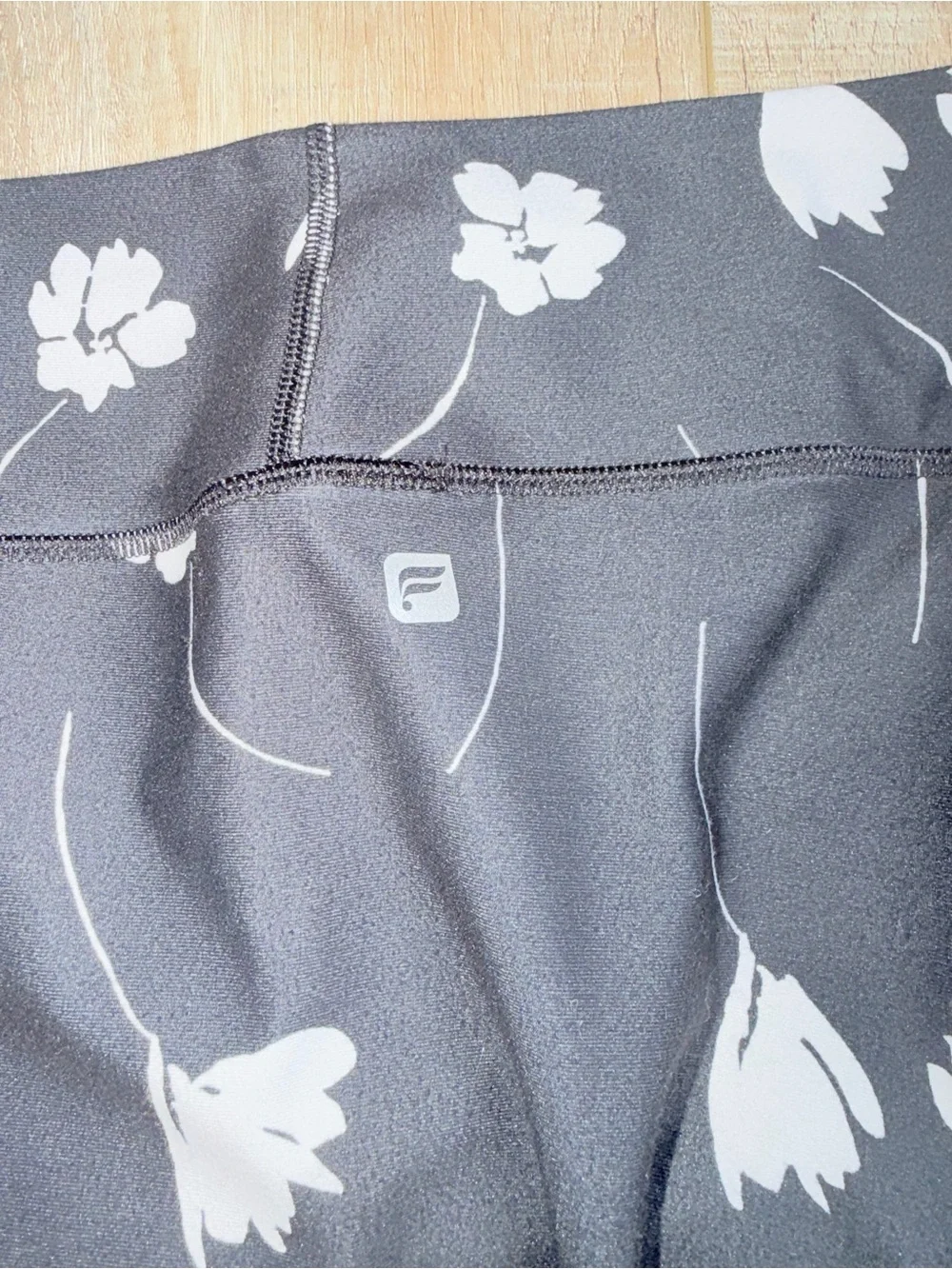 Black & White Floral Athletic Capri Leggings plus size 2X